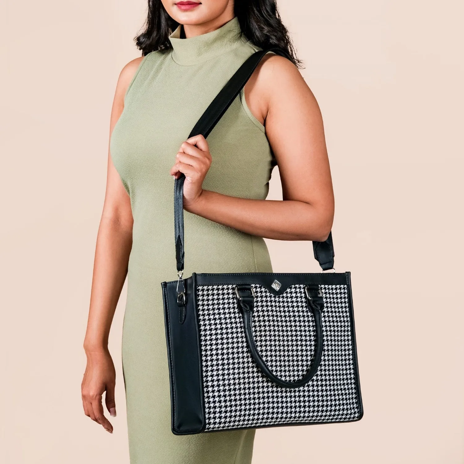 Black And White Tote Bag For Women