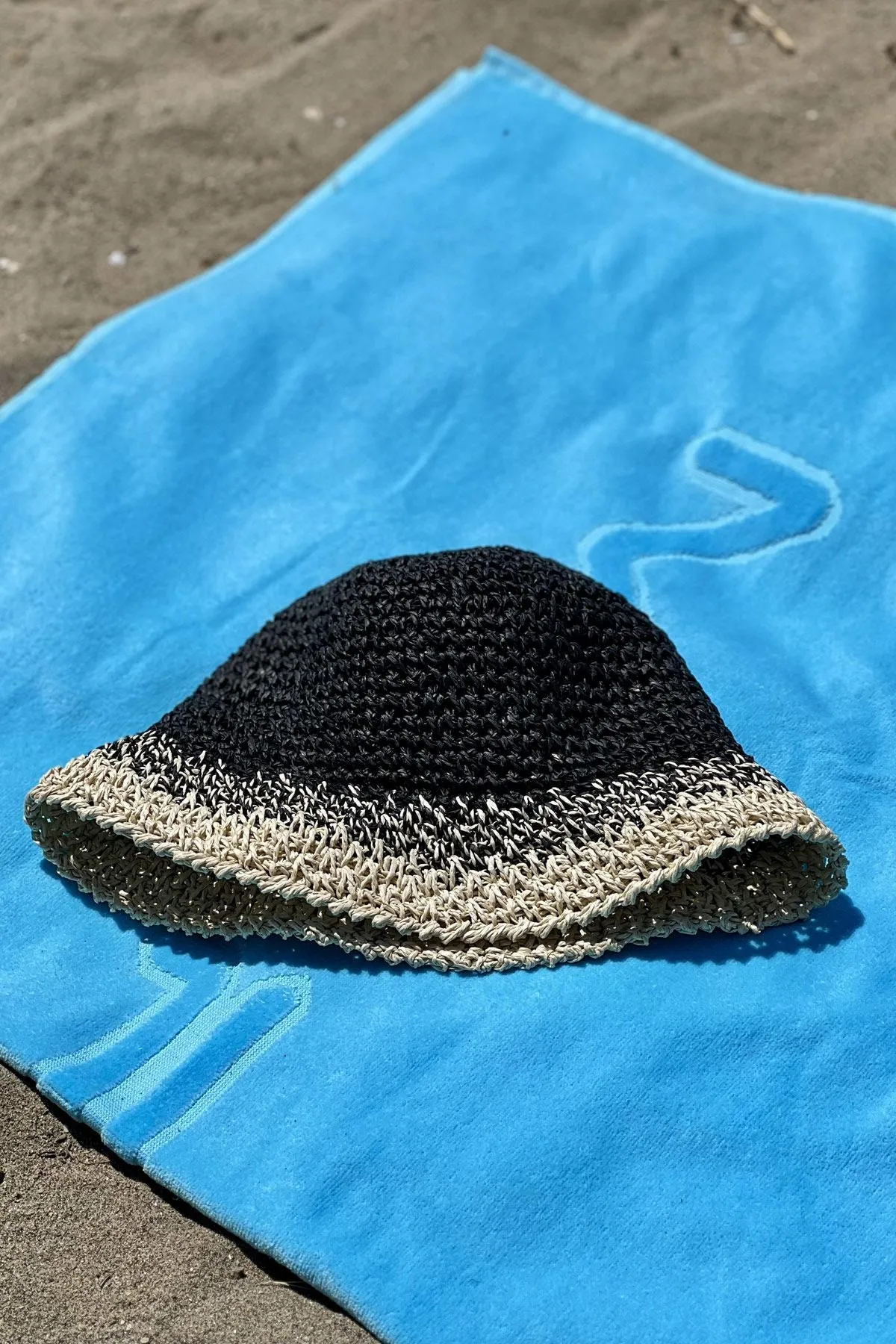 Black Straw Hat  14404