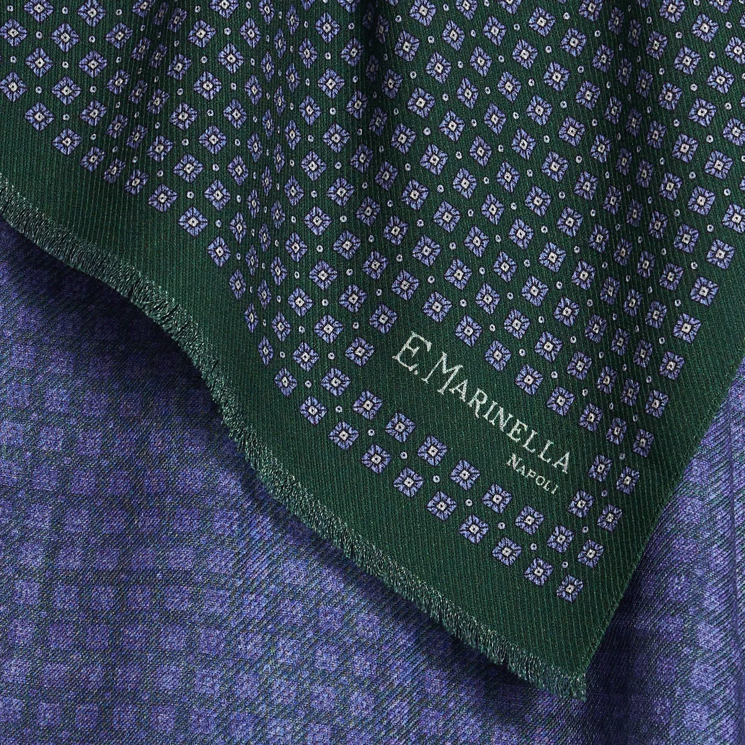 DARK GREEN WOOL STOLE