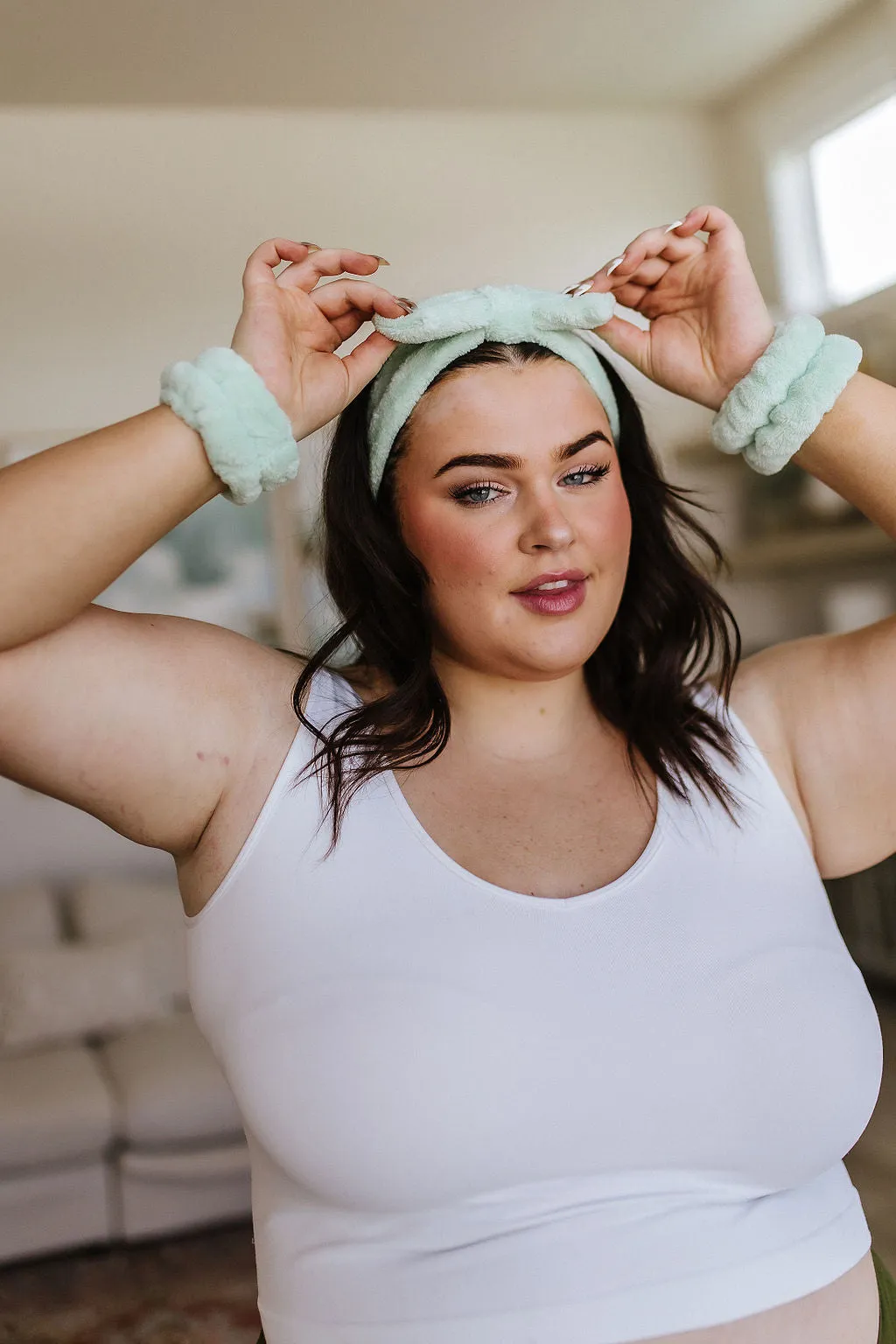 Effortless Days Stretchy Headband & Wristband Set in Sage - 6/12/2023