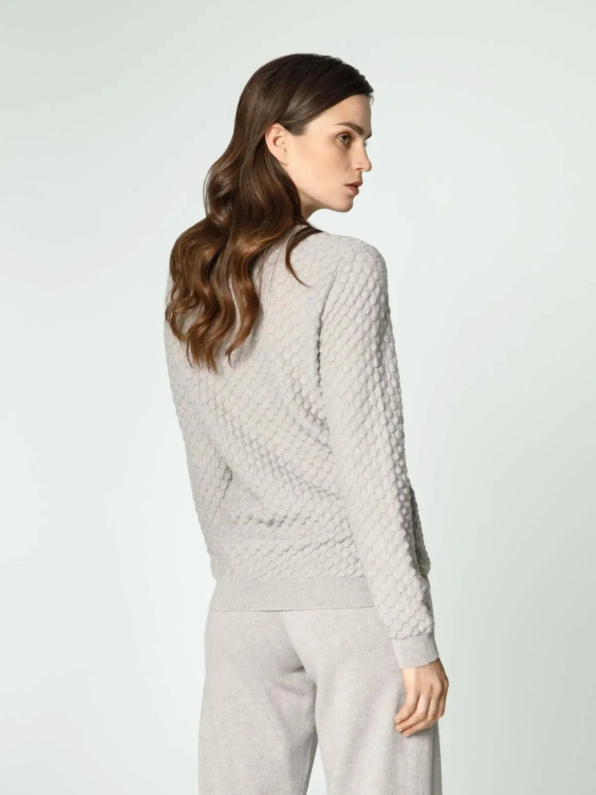 Knitted pullover made of cashmere pearls
