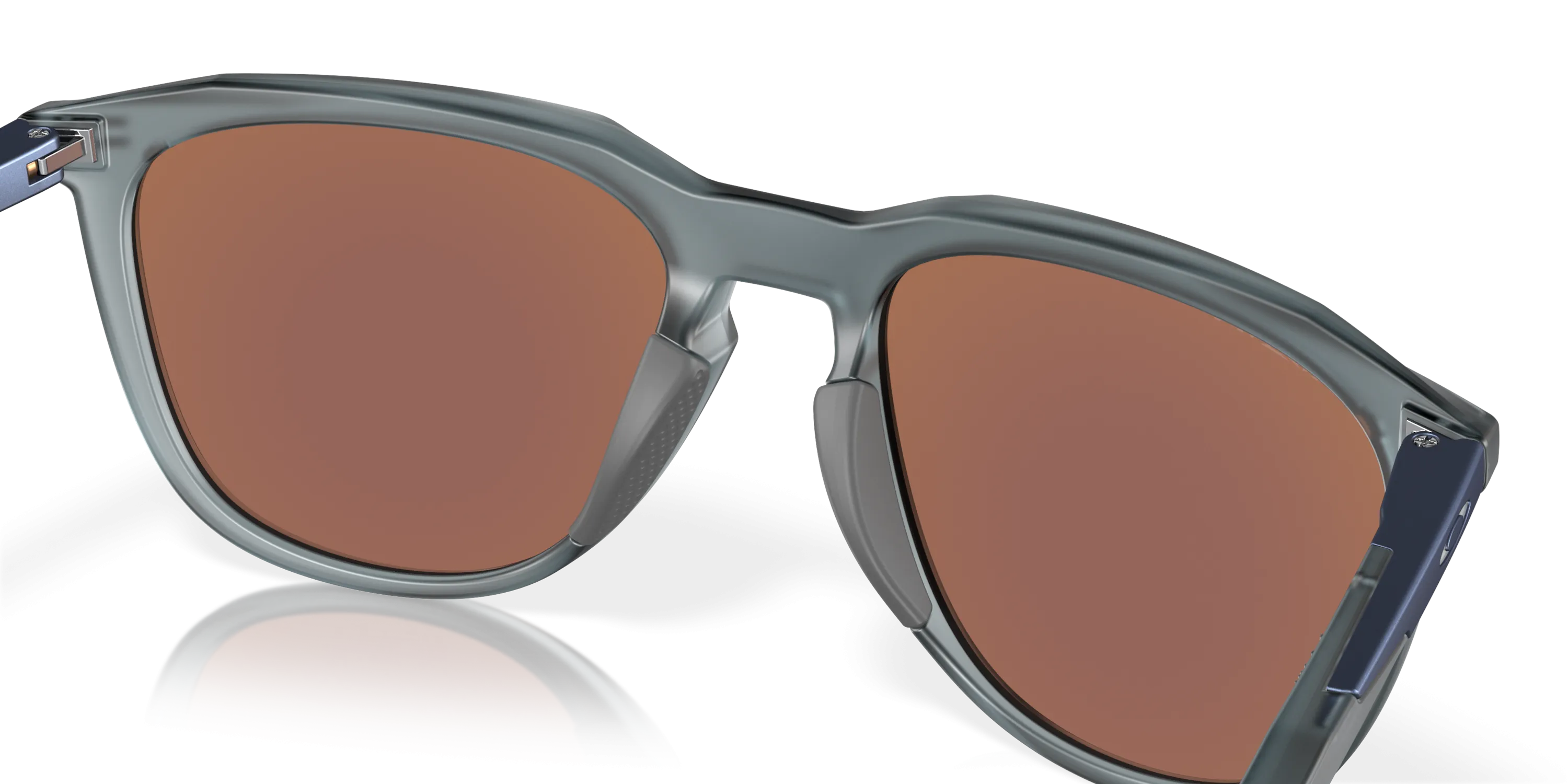 Oakley Thurso