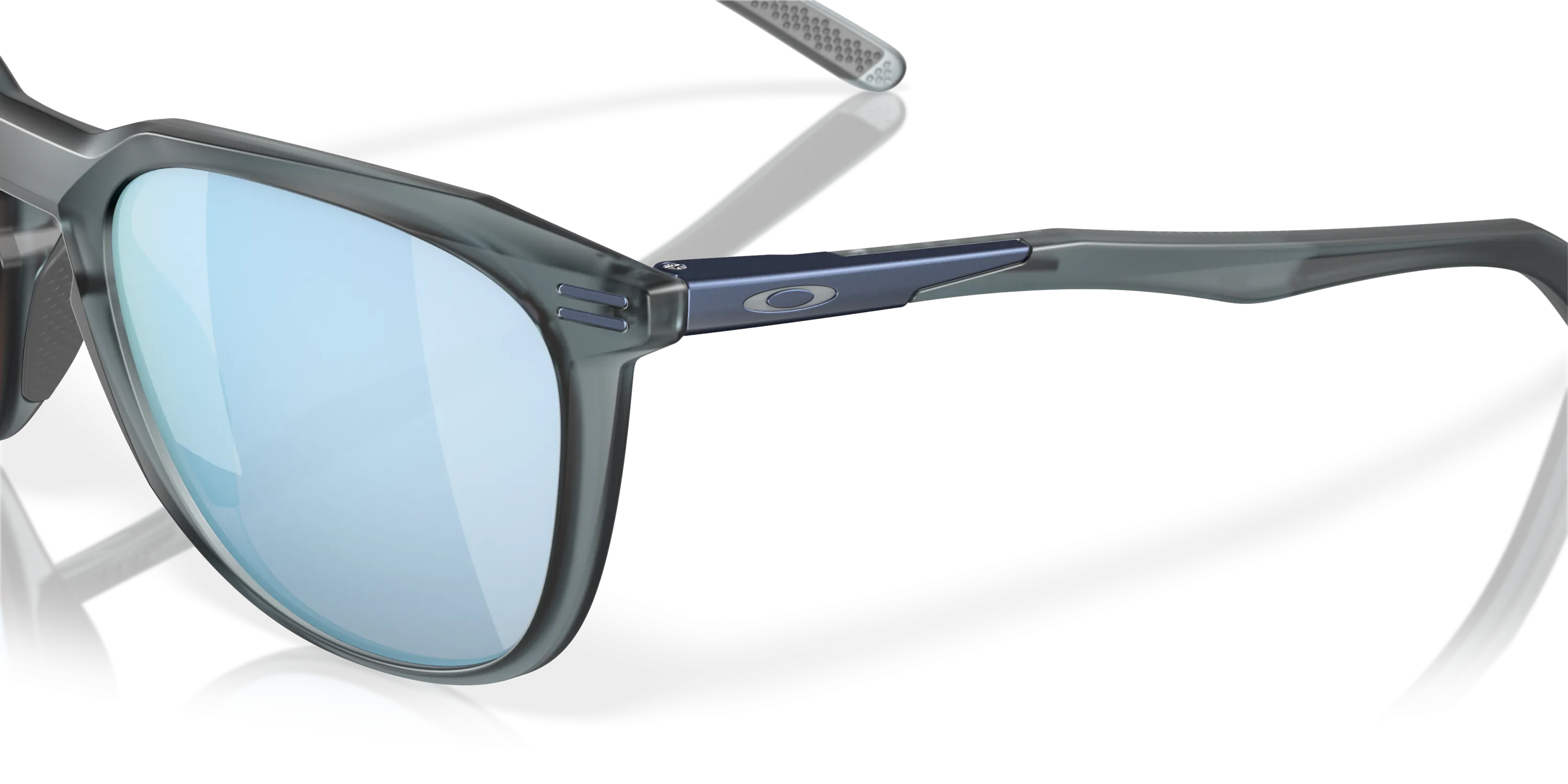 Oakley Thurso