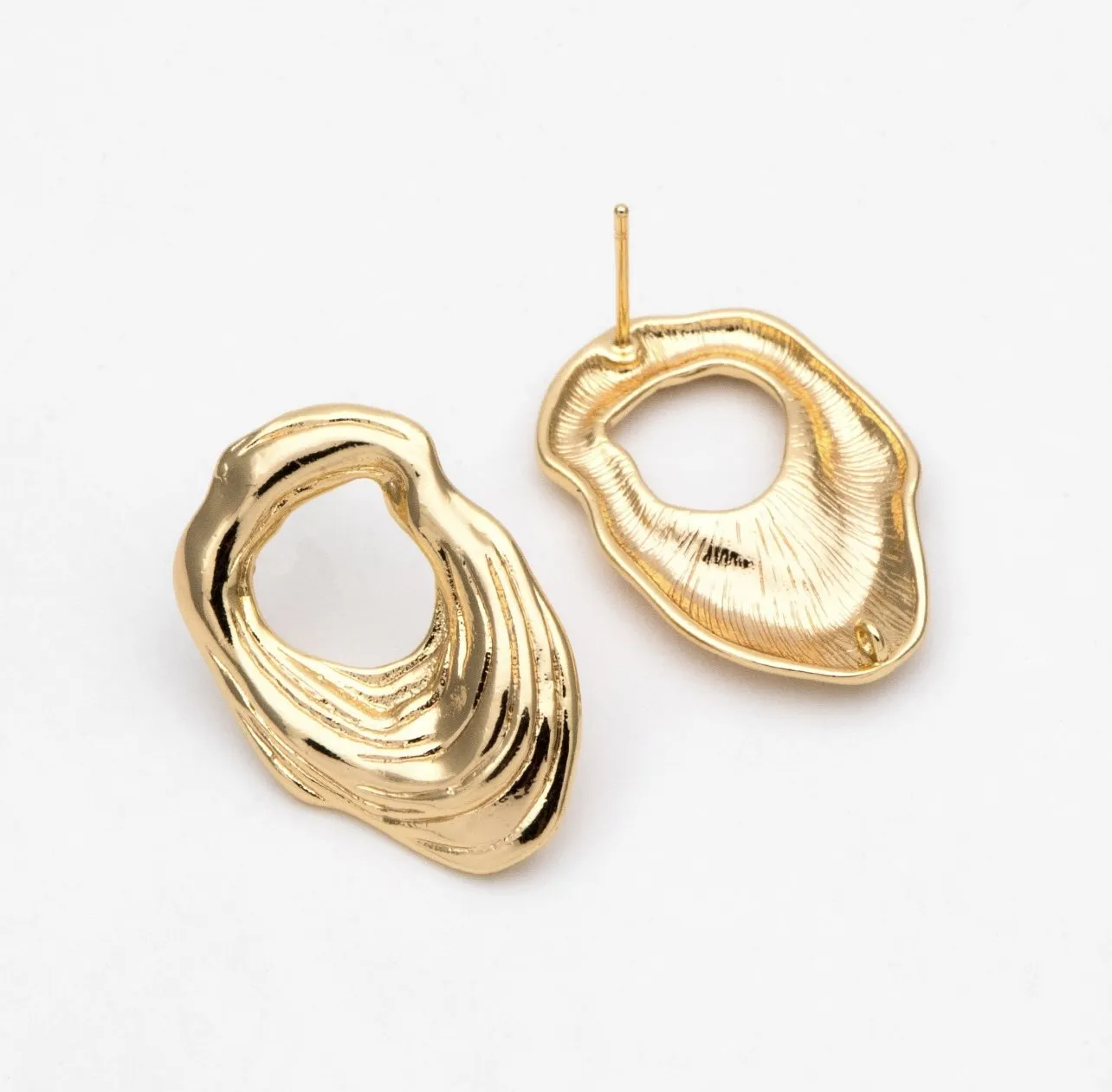 OYSTER HOLLOW DROP EARRINGS